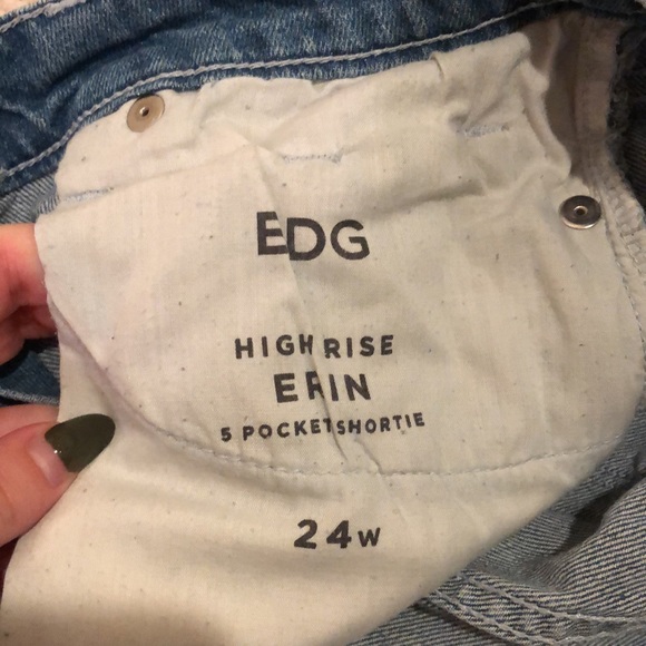 BDG Jean Shorts with Lace Detailing, Size 24 - Picture 3 of 3